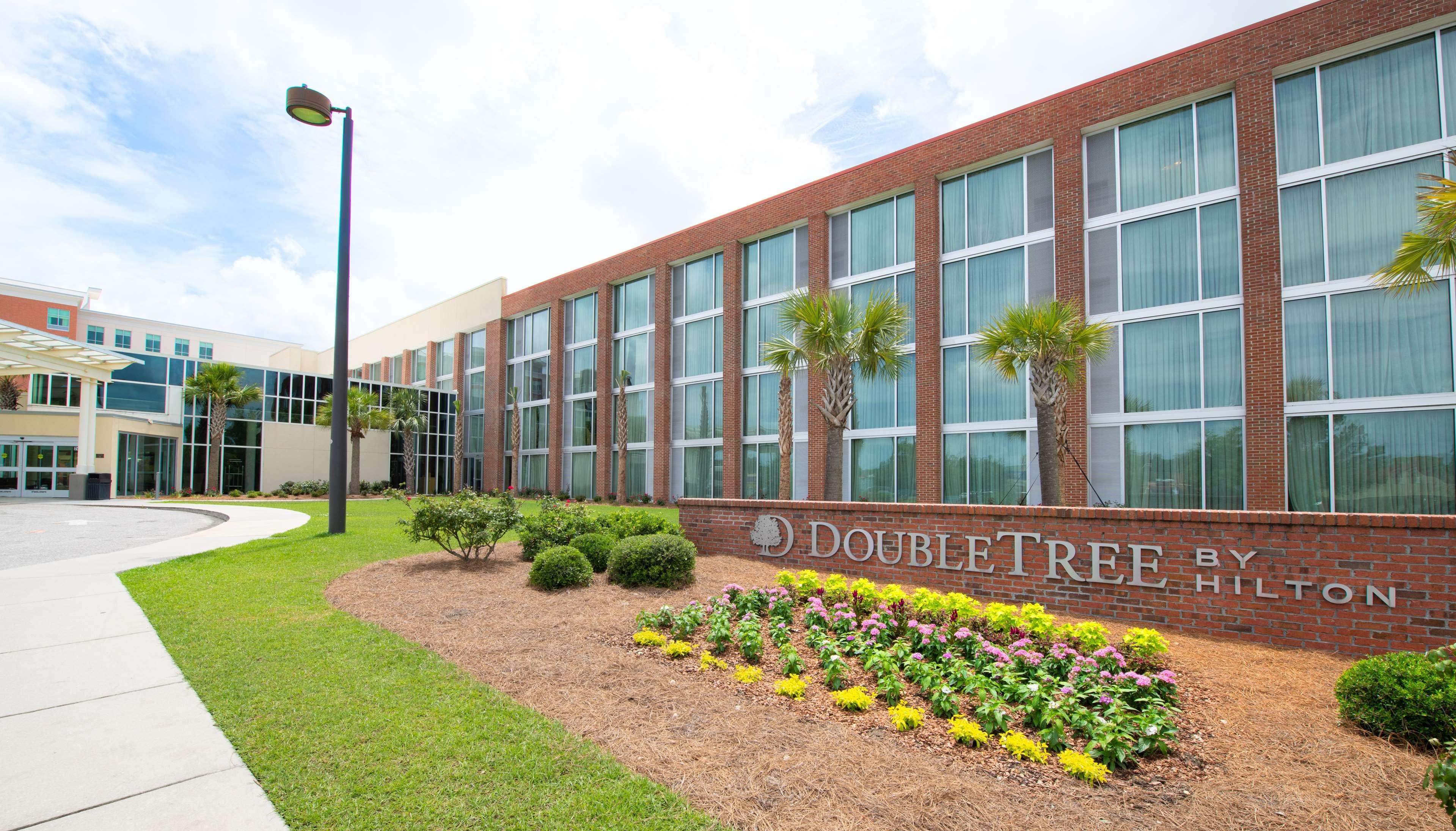 Doubletree Hotel & Suites Charleston Airport Exteriér fotografie