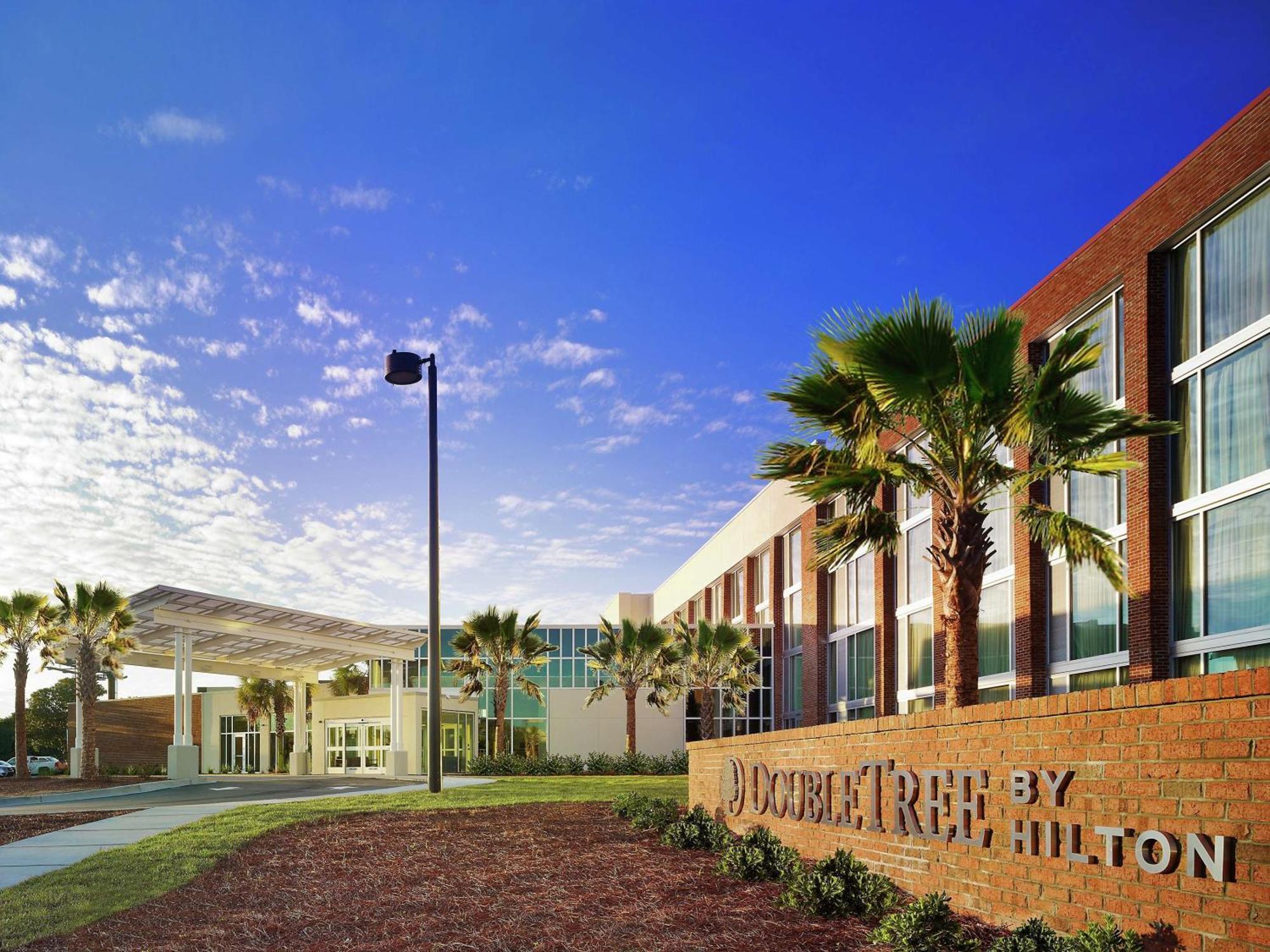 Doubletree Hotel & Suites Charleston Airport Exteriér fotografie